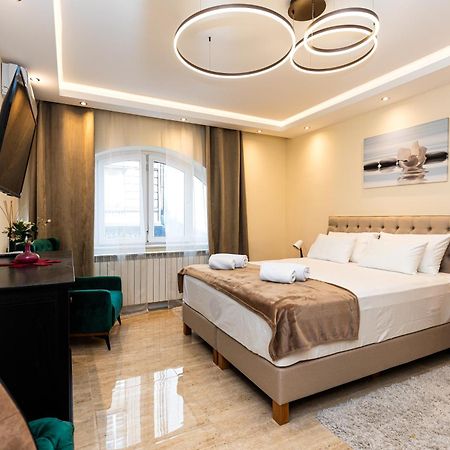 Apartment Mignon Belgrado Esterno foto